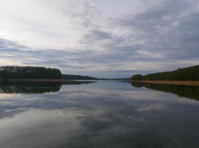 Leśny Dworek na Mazurach - pokoje z łazienkami poziom 1 i -1